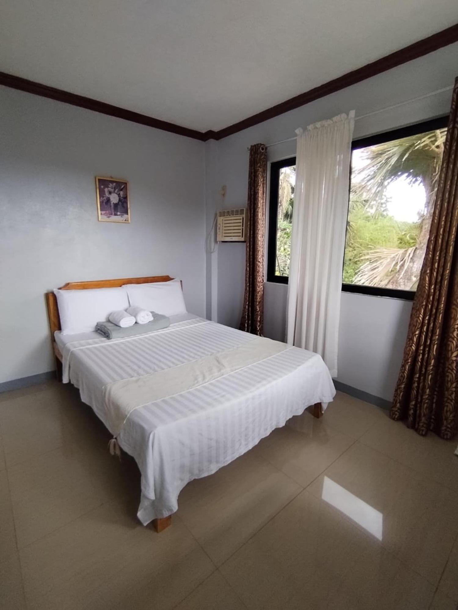 Villa Feliza Loboc Exterior foto